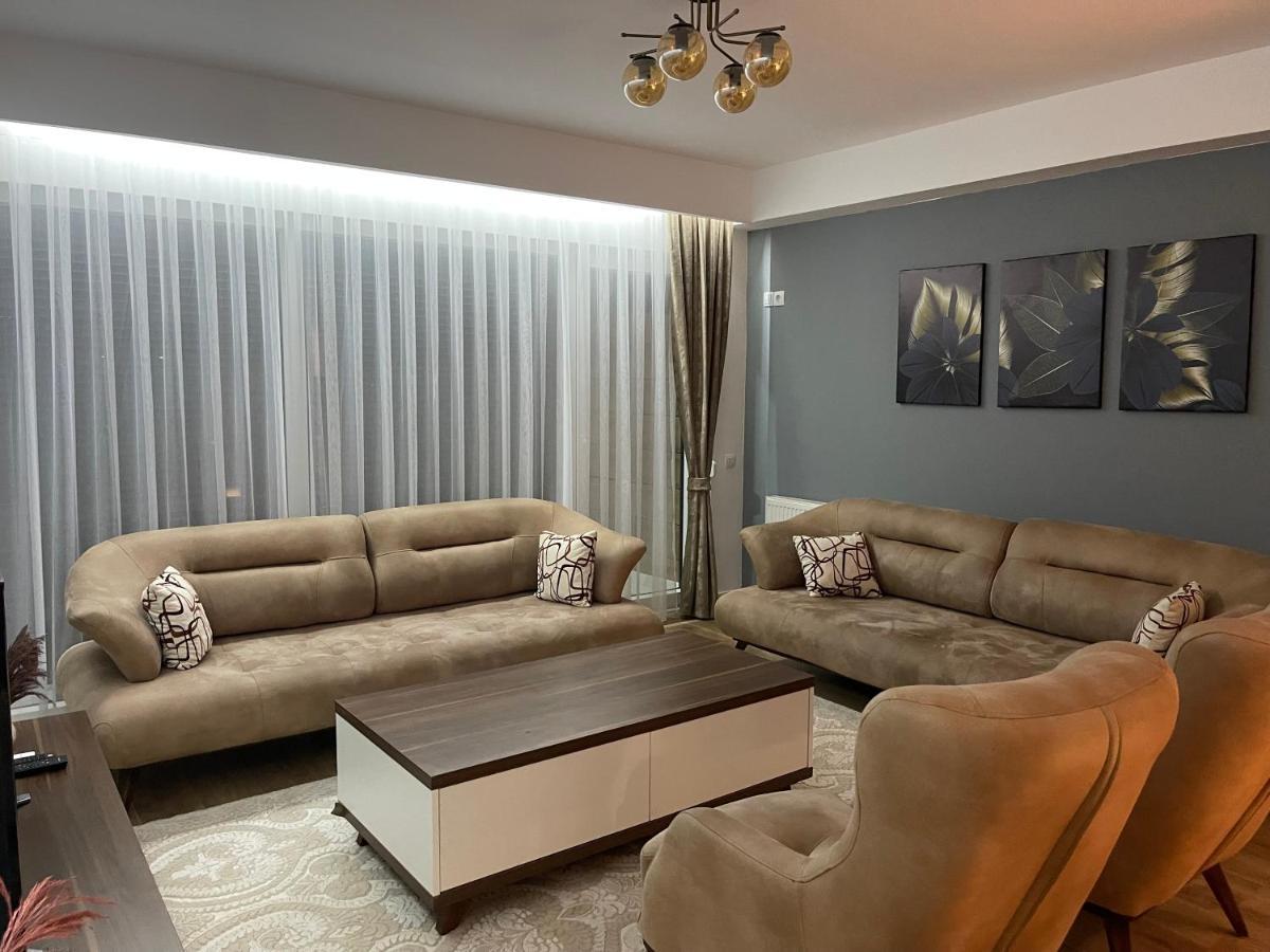 Daf Apartaments Pristina Exterior foto